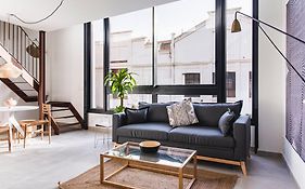 Valencia Apartments By Olala Homes